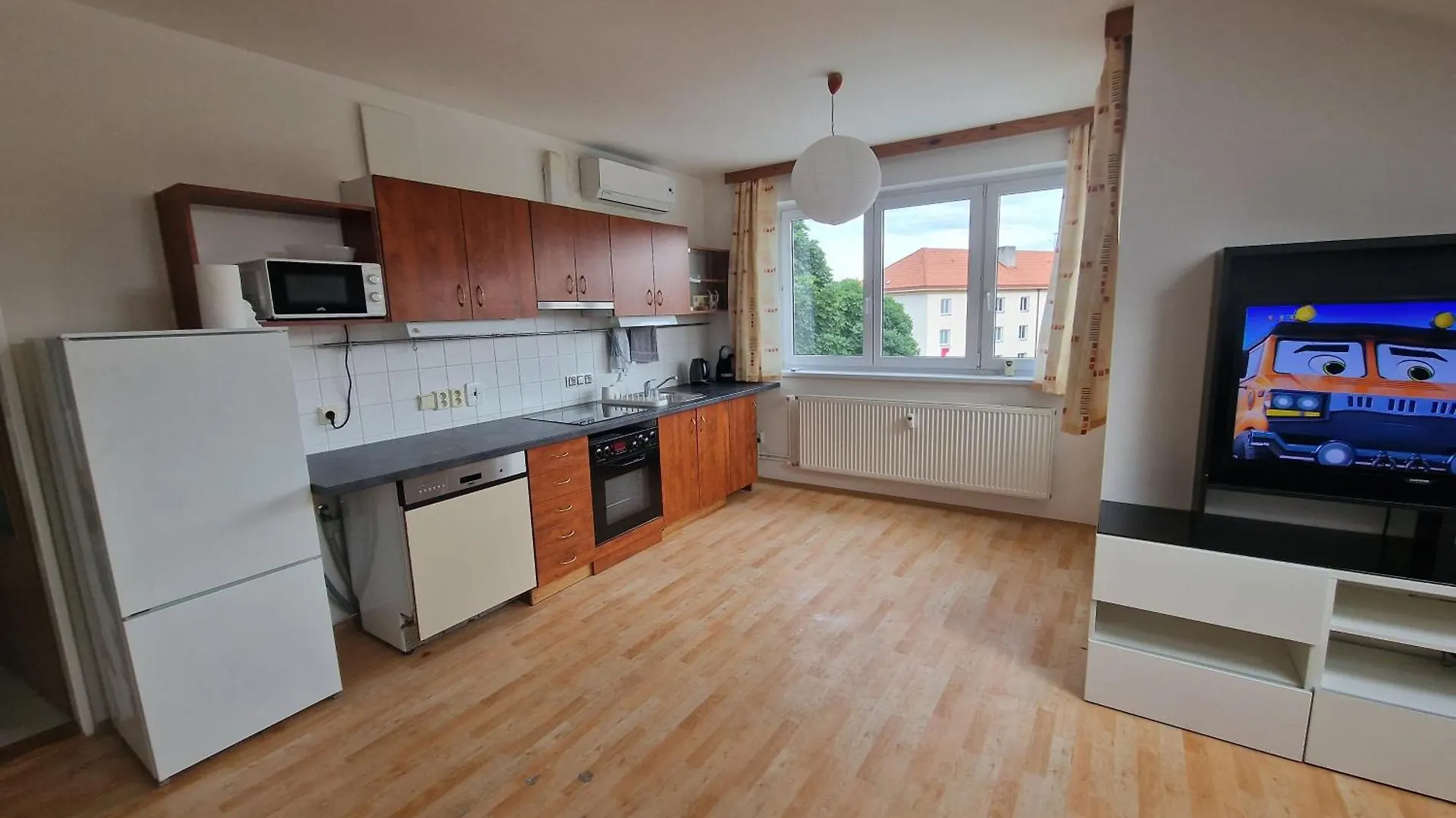 Apartament Slunny Byt V Praze Letnanech Praga Czechy